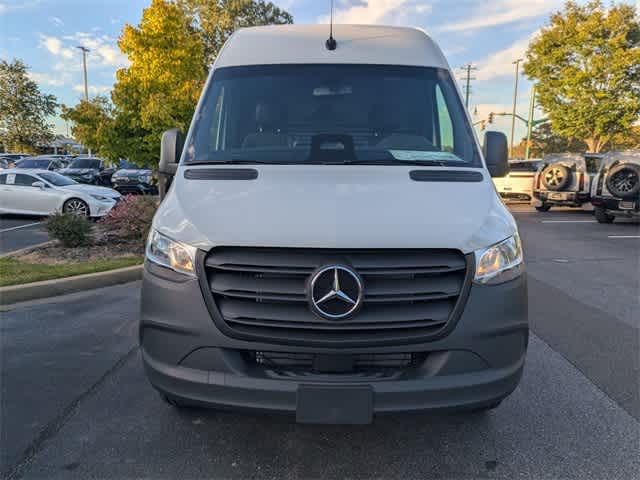 Thumbnail: 2025 Mercedes-Benz Sprinter - 3