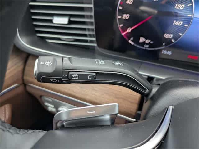 Thumbnail: 2026 Mercedes-Benz GLE - 27