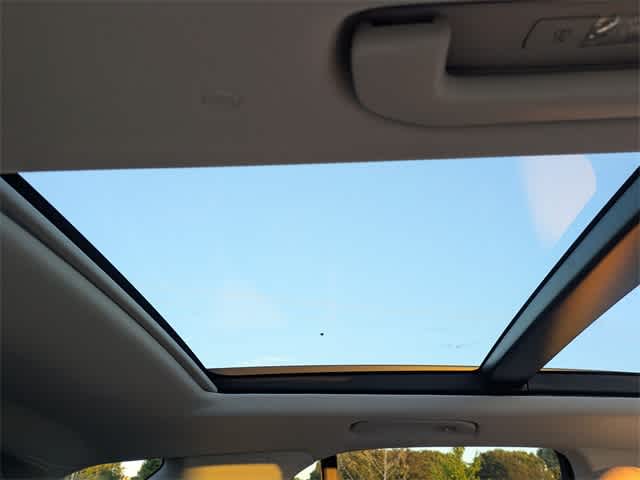 Thumbnail: 2026 Mercedes-Benz GLE - 19