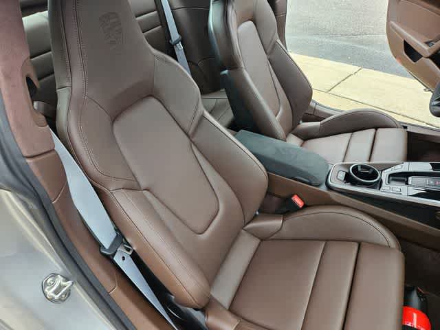 Thumbnail: 2026 Porsche 911 - 16