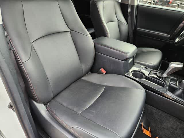 Thumbnail: 2024 Toyota 4Runner - 23