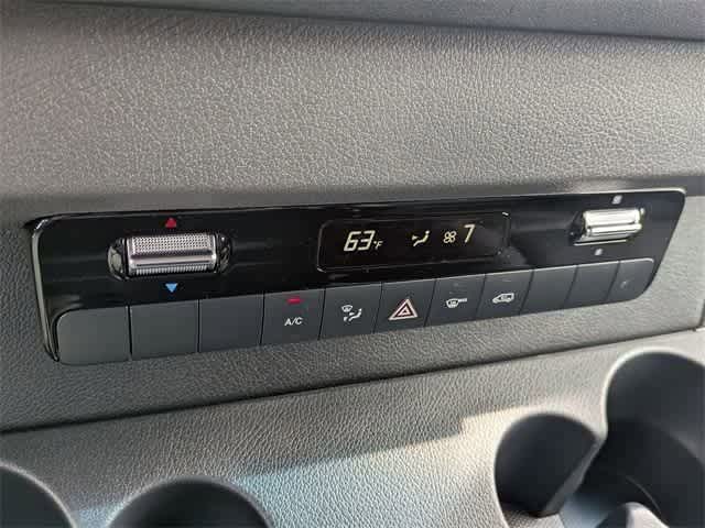 Thumbnail: 2025 Mercedes-Benz Sprinter - 24