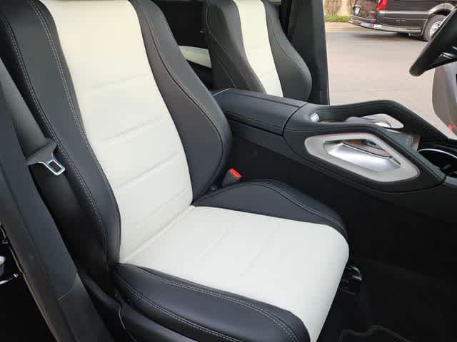 Thumbnail: 2026 Mercedes-Benz GLE - 25