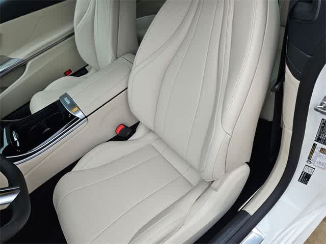 Thumbnail: 2026 Mercedes-Benz CLE - 15