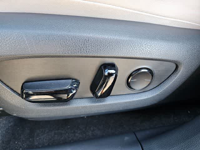 Thumbnail: 2023 Lexus RX - 16