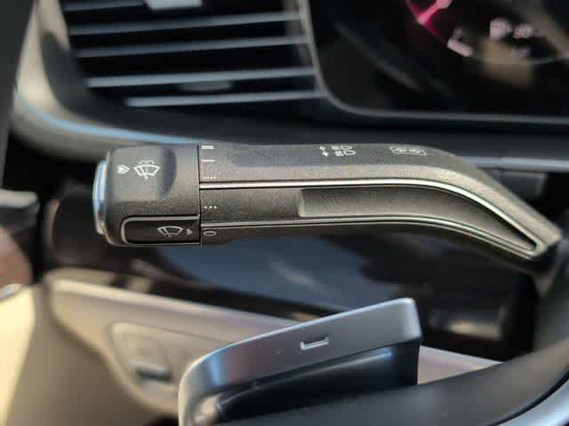 Thumbnail: 2026 Mercedes-Benz GLE - 25