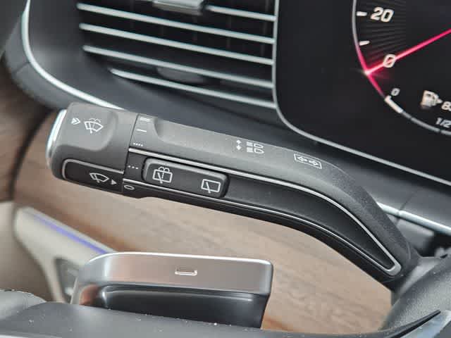 Thumbnail: 2026 Mercedes-Benz GLE - 31