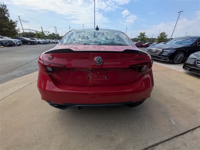 Thumbnail: 2023 Alfa Romeo Giulia - 7