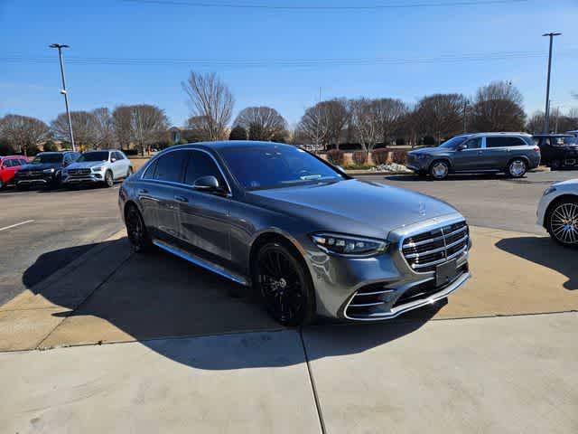 Thumbnail: 2023 Mercedes-Benz S-Class - 3