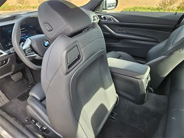 Thumbnail: 2026 BMW 4 Series - 18