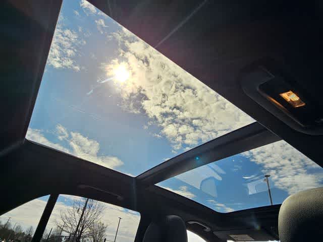 Thumbnail: 2022 Mercedes-Benz GLE - 21