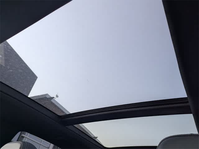 Thumbnail: 2025 Mercedes-Benz GLE - 18