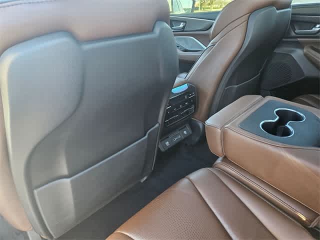 Thumbnail: 2022 Acura MDX - 18