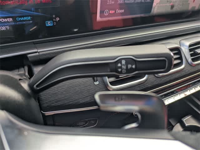 Thumbnail: 2026 Mercedes-Benz GLE - 30