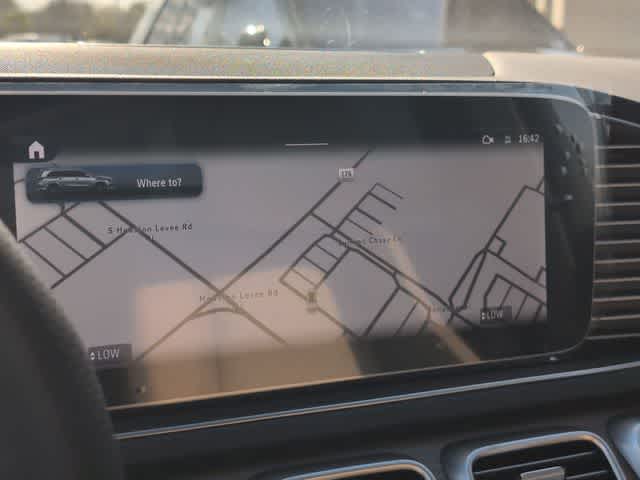 Thumbnail: 2026 Mercedes-Benz GLS - 28