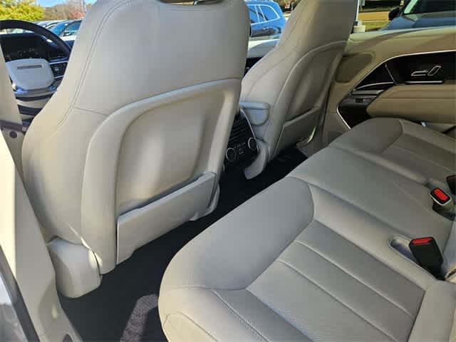 Thumbnail: 2023 Land Rover Range Rover - 18