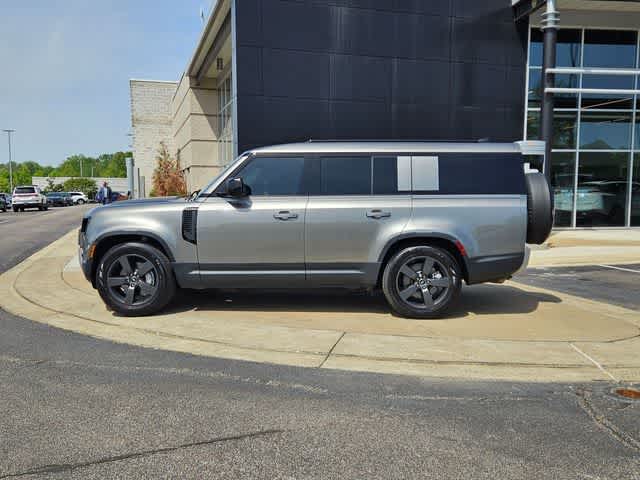 Thumbnail: 2025 Land Rover Defender - 5