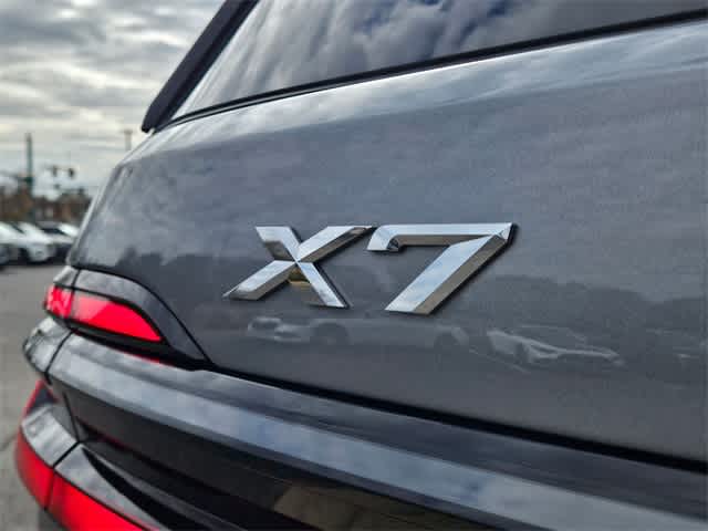 Thumbnail: 2026 BMW X7 - 12