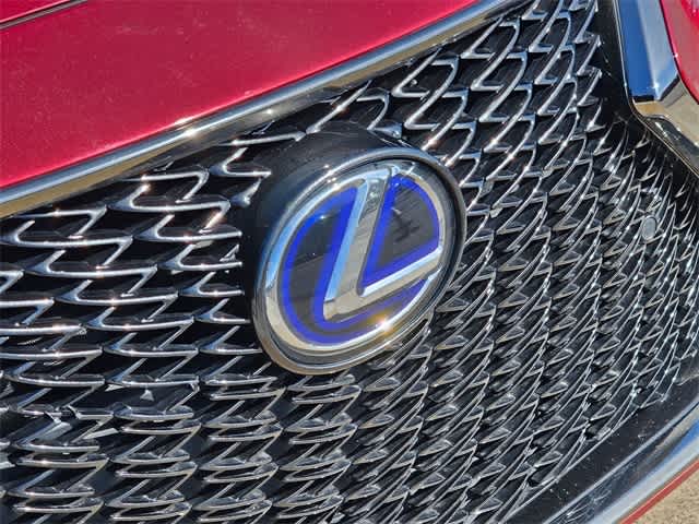 Thumbnail: 2022 Lexus ES - 10