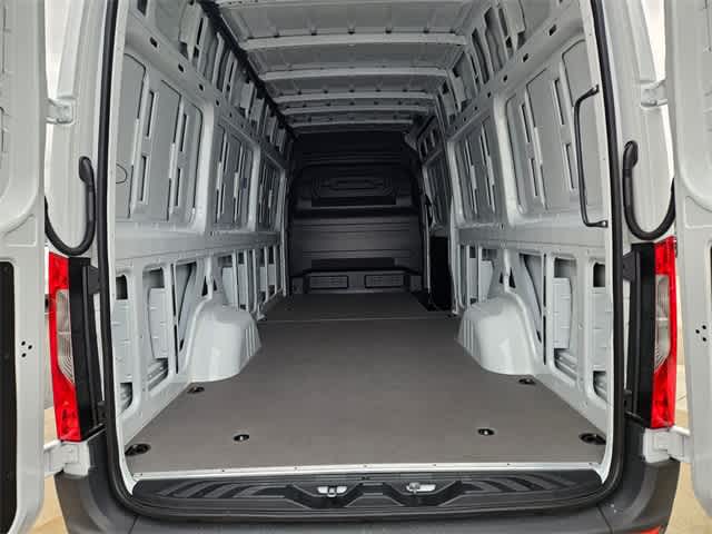 Thumbnail: 2026 Mercedes-Benz Sprinter - 21