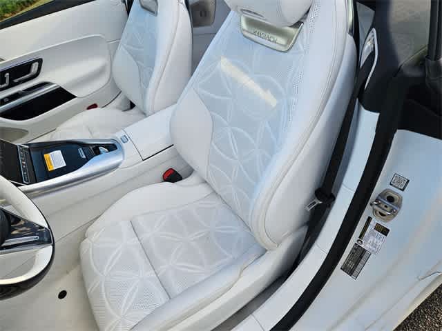 Thumbnail: 2026 Mercedes-Benz SL-Class - 16