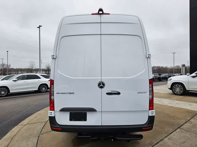 Thumbnail: 2026 Mercedes-Benz Sprinter - 7