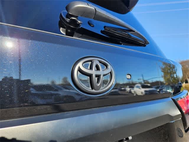 Thumbnail: 2024 Toyota Sequoia - 10