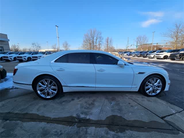 Thumbnail: 2022 Bentley Flying Spur - 9