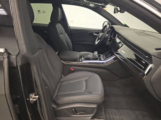 Thumbnail: 2025 Audi Q8 - 5