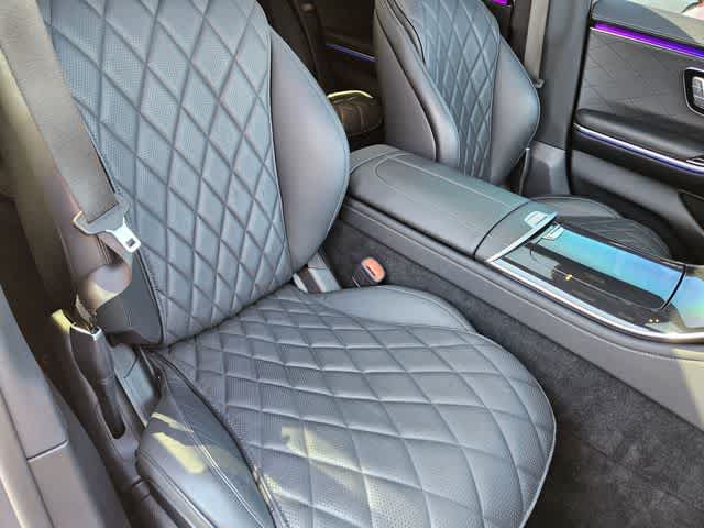 Thumbnail: 2023 Mercedes-Benz S-Class - 22