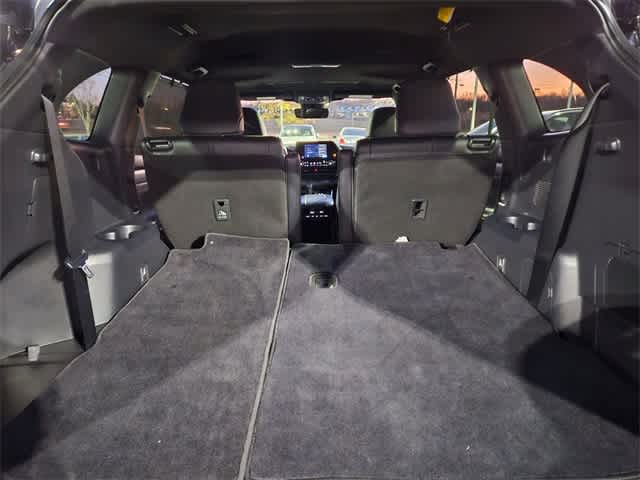 Thumbnail: 2023 Toyota Highlander - 28