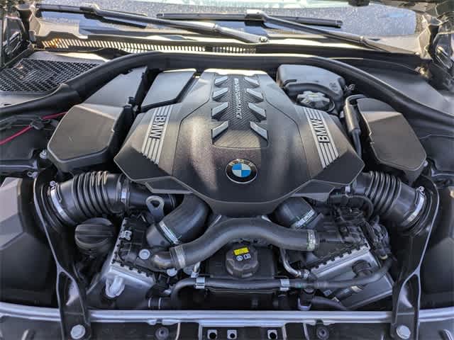 Thumbnail: 2022 BMW 8 Series - 14