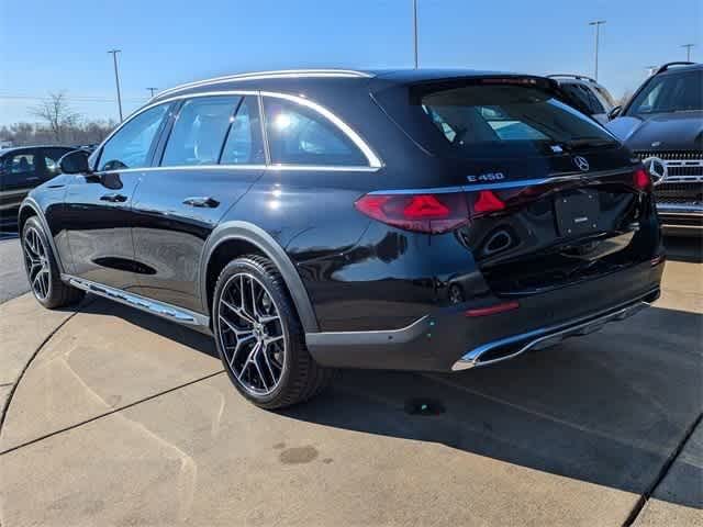 Thumbnail: 2025 Mercedes-Benz E-Class - 7