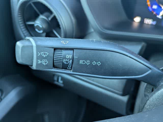 Thumbnail: 2024 Chevrolet Colorado - 23