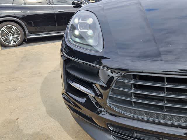 Thumbnail: 2020 Porsche Macan - 10