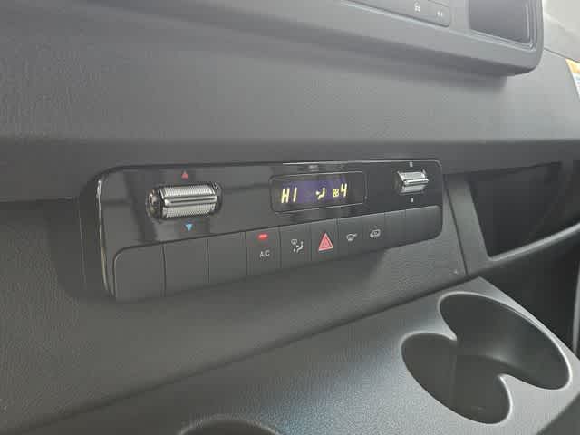 Thumbnail: 2024 Mercedes-Benz Sprinter - 23