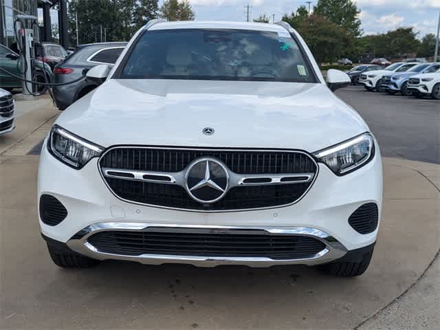 2025 Mercedes Benz GLC 300 4MATIC photo 3