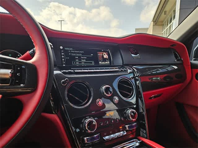 Thumbnail: 2023 Rolls-Royce Cullinan - 30