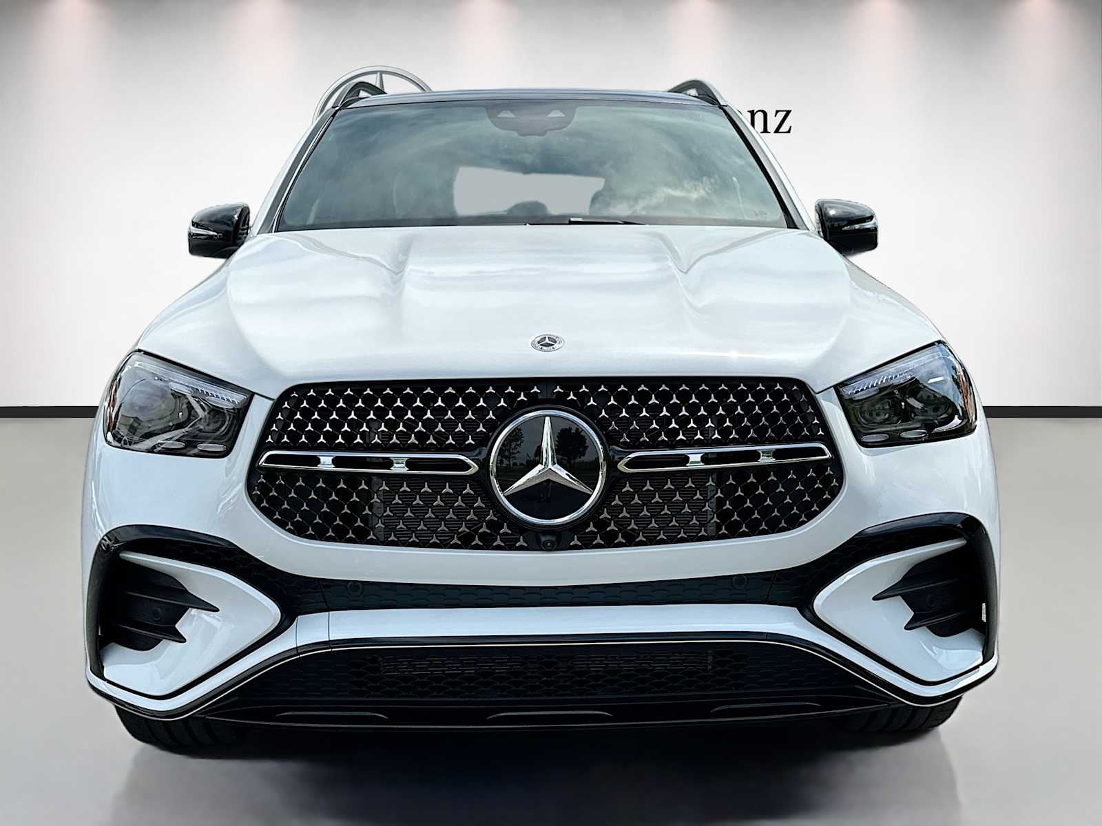 Thumbnail: 2026 Mercedes-Benz GLE - 2