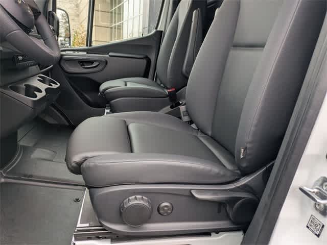 Thumbnail: 2026 Mercedes-Benz Sprinter - 16