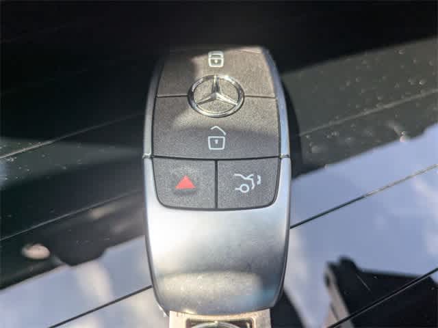 Thumbnail: 2025 Mercedes-Benz GLE - 35