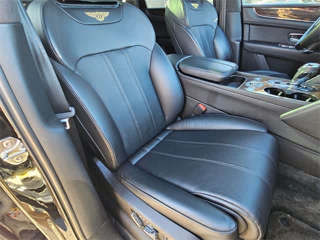 Thumbnail: 2020 Bentley Bentayga - 21