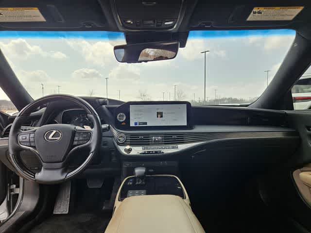 Thumbnail: 2023 Lexus LS - 20