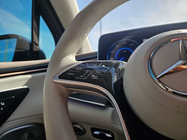 Thumbnail: 2023 Mercedes-Benz EQS - 24