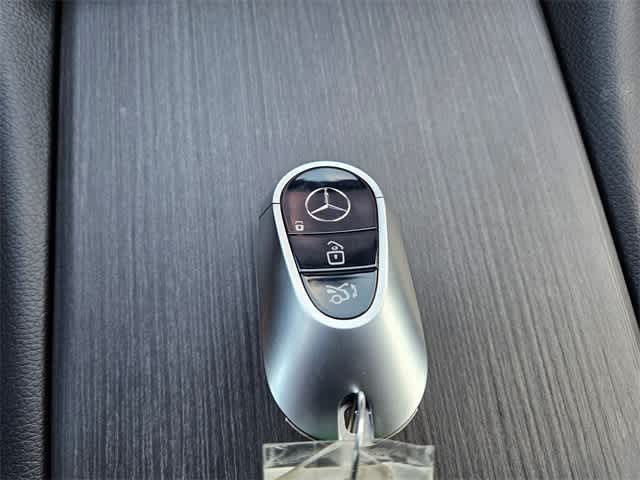 Thumbnail: 2026 Mercedes-Benz EQS - 35