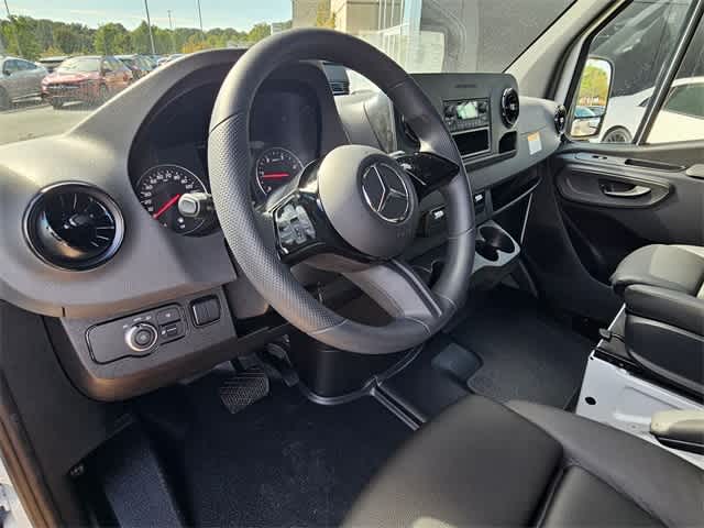 Thumbnail: 2026 Mercedes-Benz Sprinter - 11