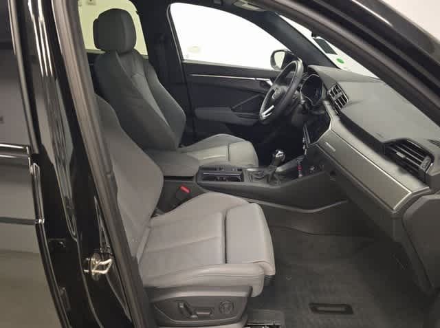 Thumbnail: 2025 Audi Q3 - 5