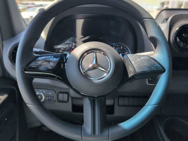 Thumbnail: 2026 Mercedes-Benz Sprinter - 20