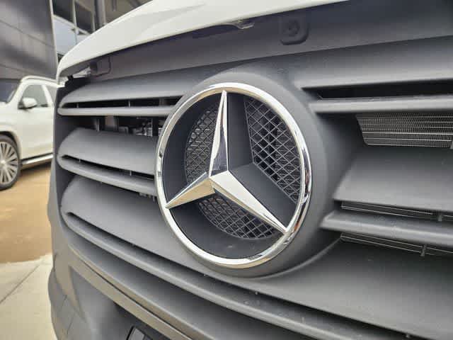 Thumbnail: 2026 Mercedes-Benz Sprinter - 10