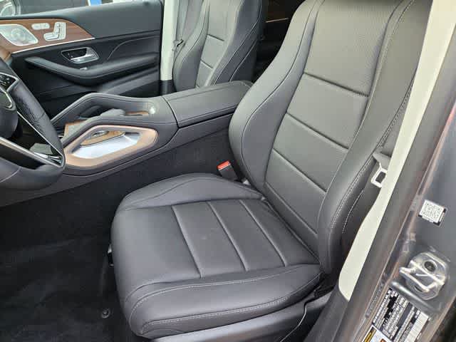 Thumbnail: 2026 Mercedes-Benz GLE - 14